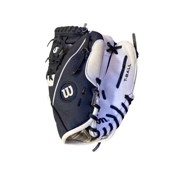 Wilson MLB New York Yankees T-Ball Glove NEW - Picture 1 of 14